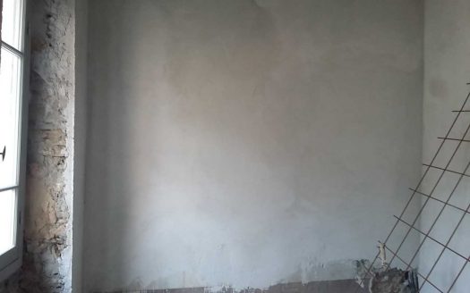 PIETRABRUNA – Appartamento quadrilocale, da finire, nel centro storico