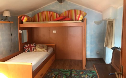 Pietrabruna – Casa Indipendente con giardino e con bellissima vista fino al mare