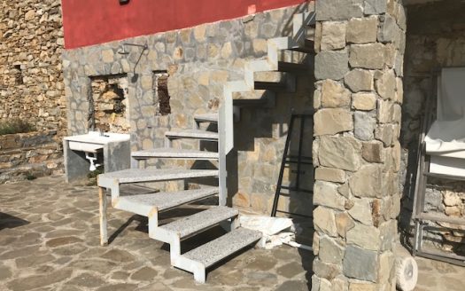 Pietrabruna – Casa Indipendente con giardino e con bellissima vista fino al mare